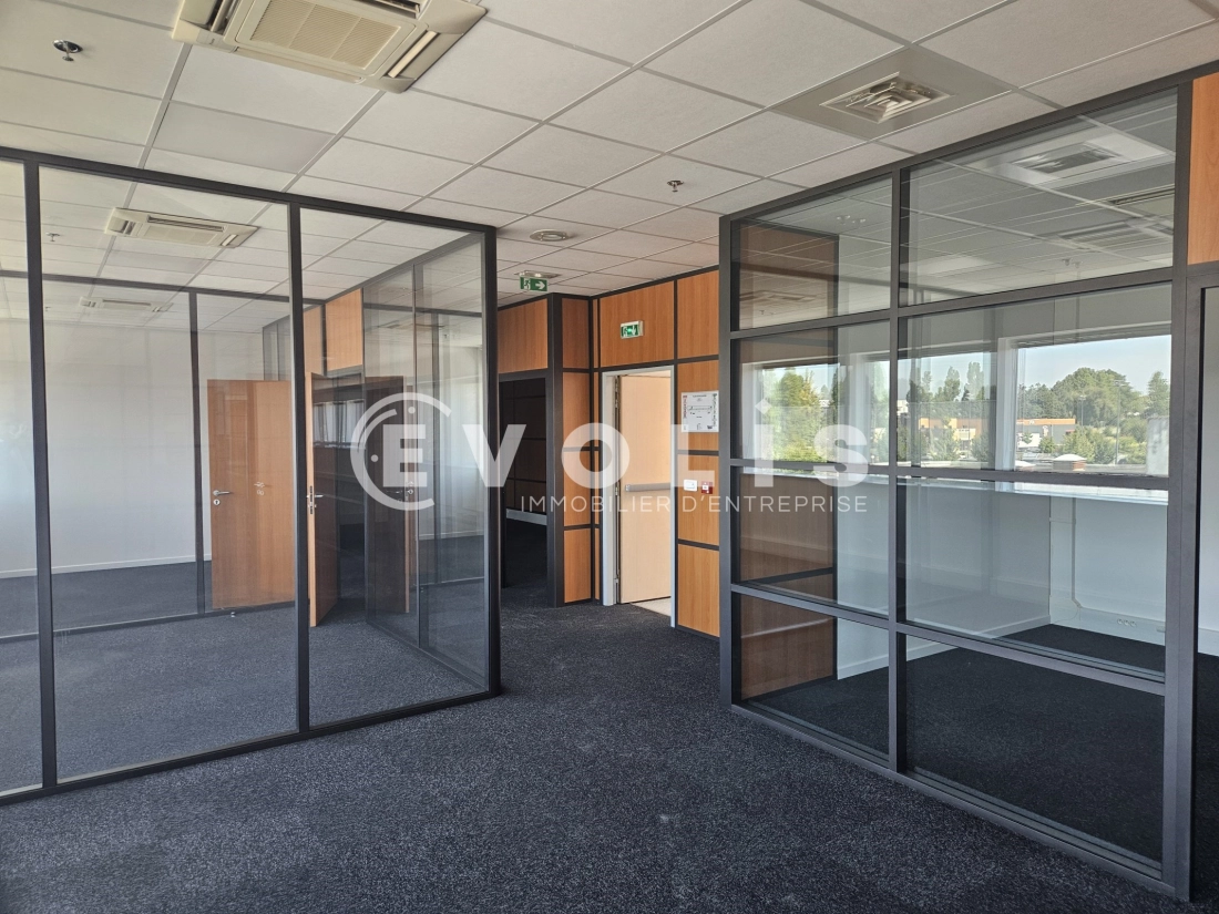 Photo 12 – location Entrepôts / activités	LES ULIS (91940)