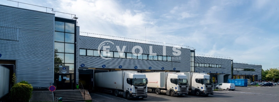 Photo 1 – location Entrepôts / activités	LE BOURGET (93350)