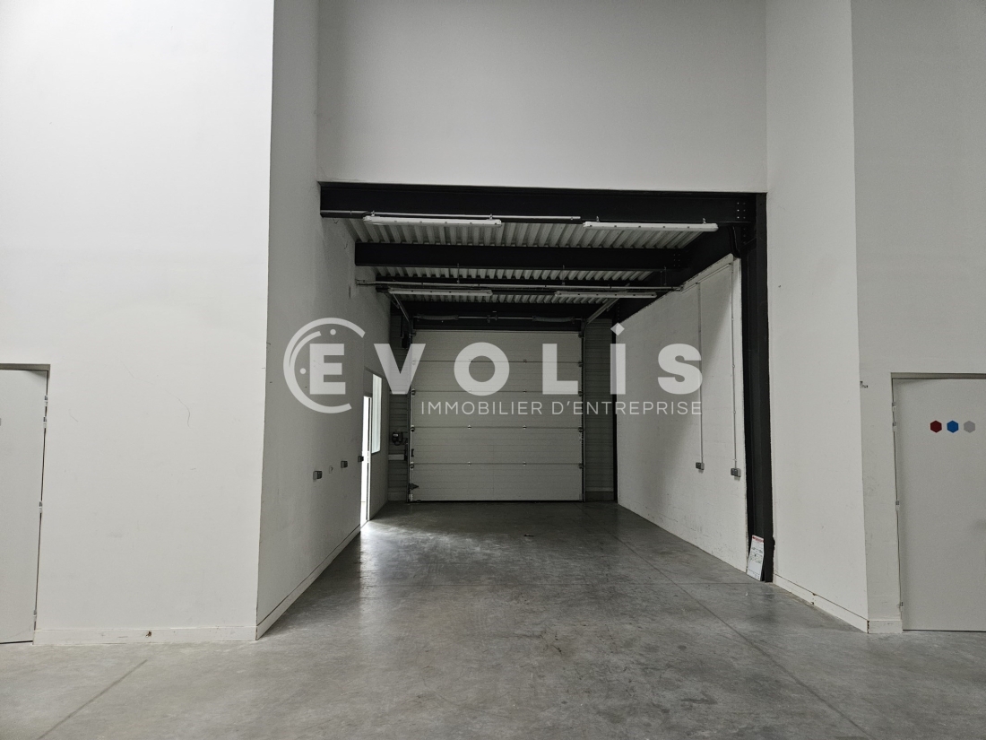 Photo 6 – location Entrepôts / activités	PALAISEAU (91120)