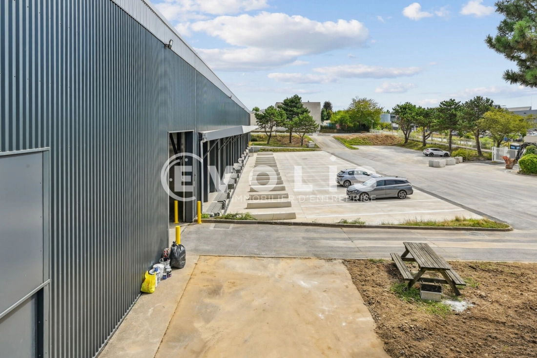 Photo 5 – location Entrepôts / activités	GOUSSAINVILLE (95190)