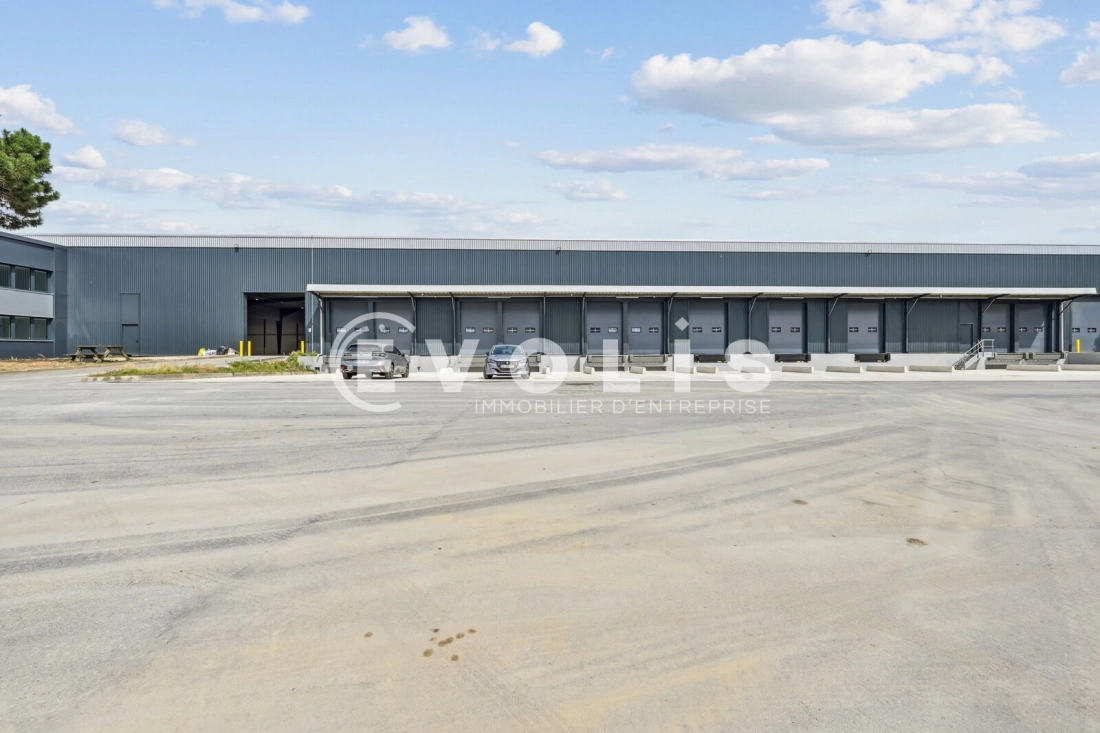 Photo 3 – location Entrepôts / activités	GOUSSAINVILLE (95190)