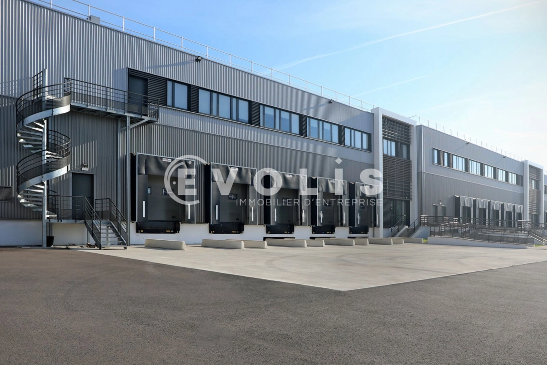 Photo 5 – location Entrepôts / activités	GARGES LES GONESSE (95140)