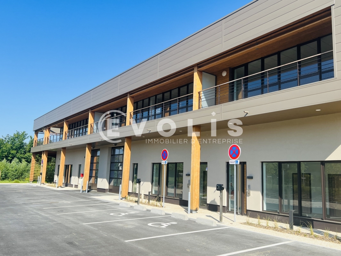 Photo 2 – location Entrepôts / activités	COLLEGIEN (77090)