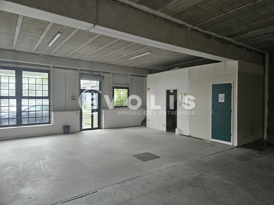 Photo 10 – location Entrepôts / activités	BONDOUFLE (91070)