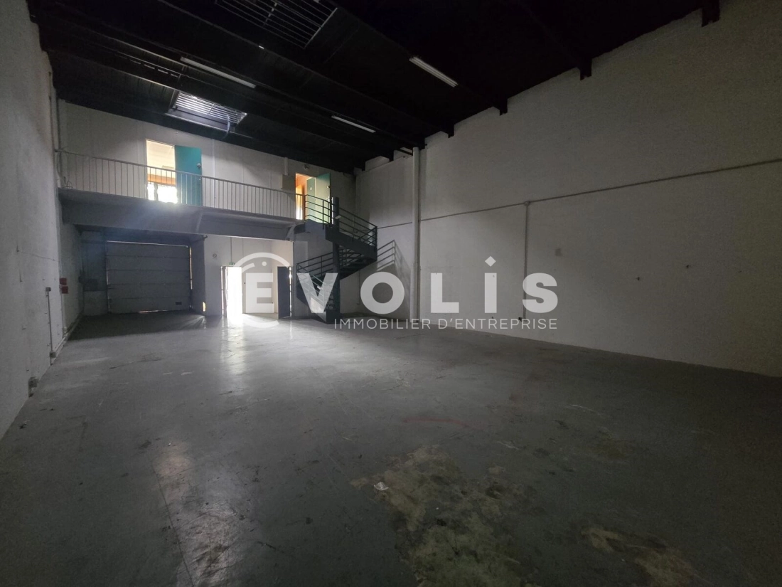 Photo 7 – location Entrepôts / activités	BONDOUFLE (91070)