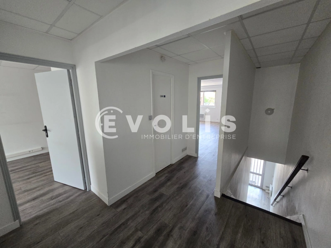 Photo 3 – location Entrepôts / activités	LISSES (91090)