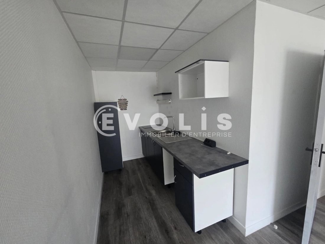 Photo 7 – location Entrepôts / activités	LISSES (91090)