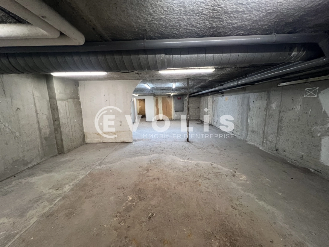 Photo 1 – location Entrepôts / activités	MAISONS ALFORT (94700)