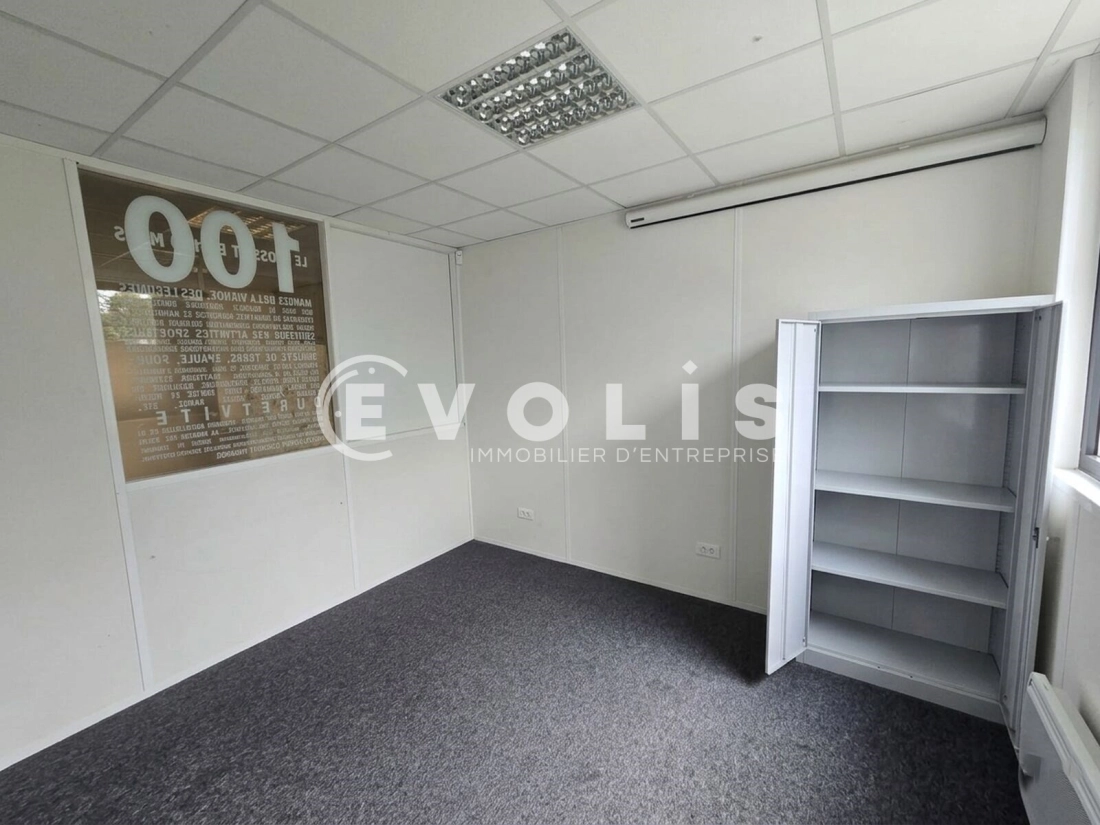 Photo 10 – location Entrepôts / activités	LISSES (91090)