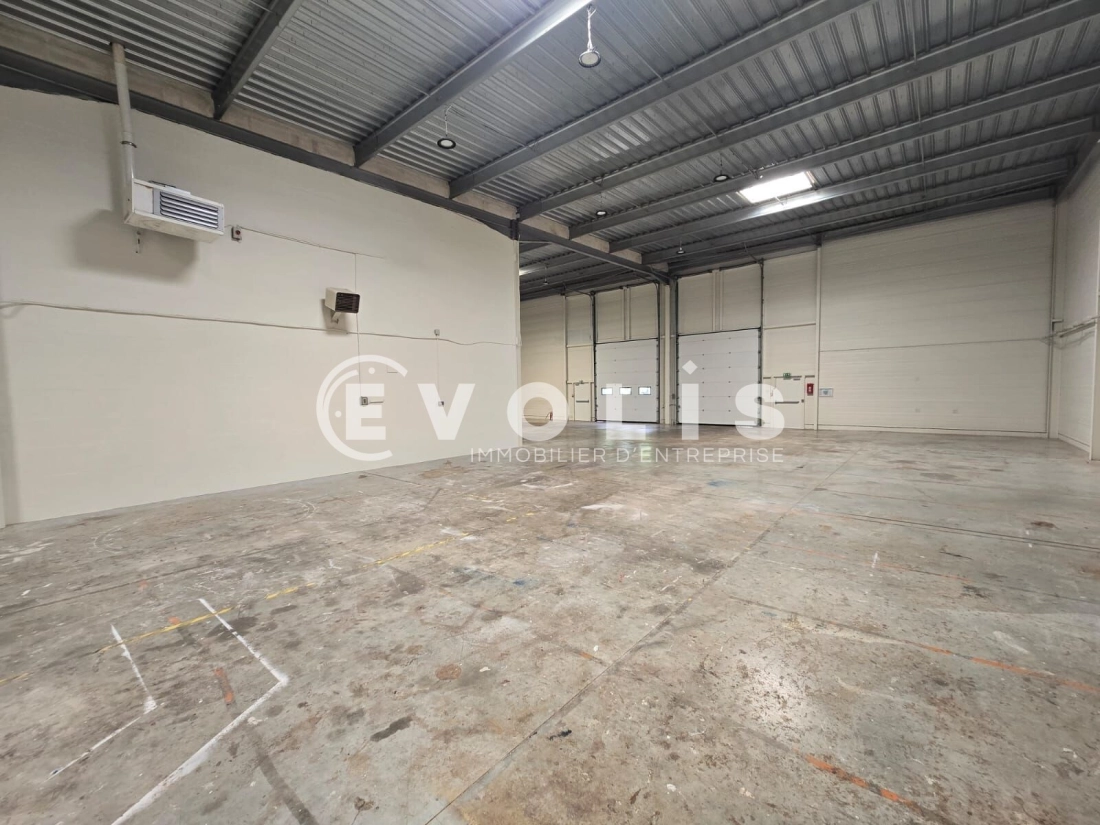 Photo 2 – location Entrepôts / activités	LISSES (91090)