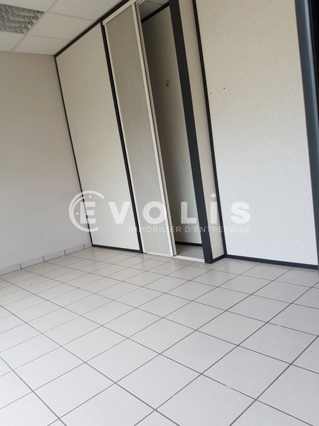 Photo 9 – location bureaux	BLYES (01150)
