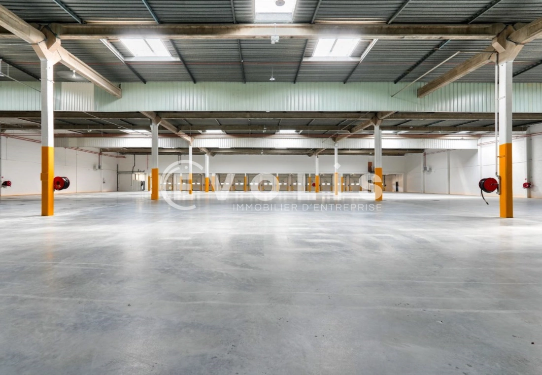 Photo 3 – location Entrepôts / activités	TRAPPES (78190)