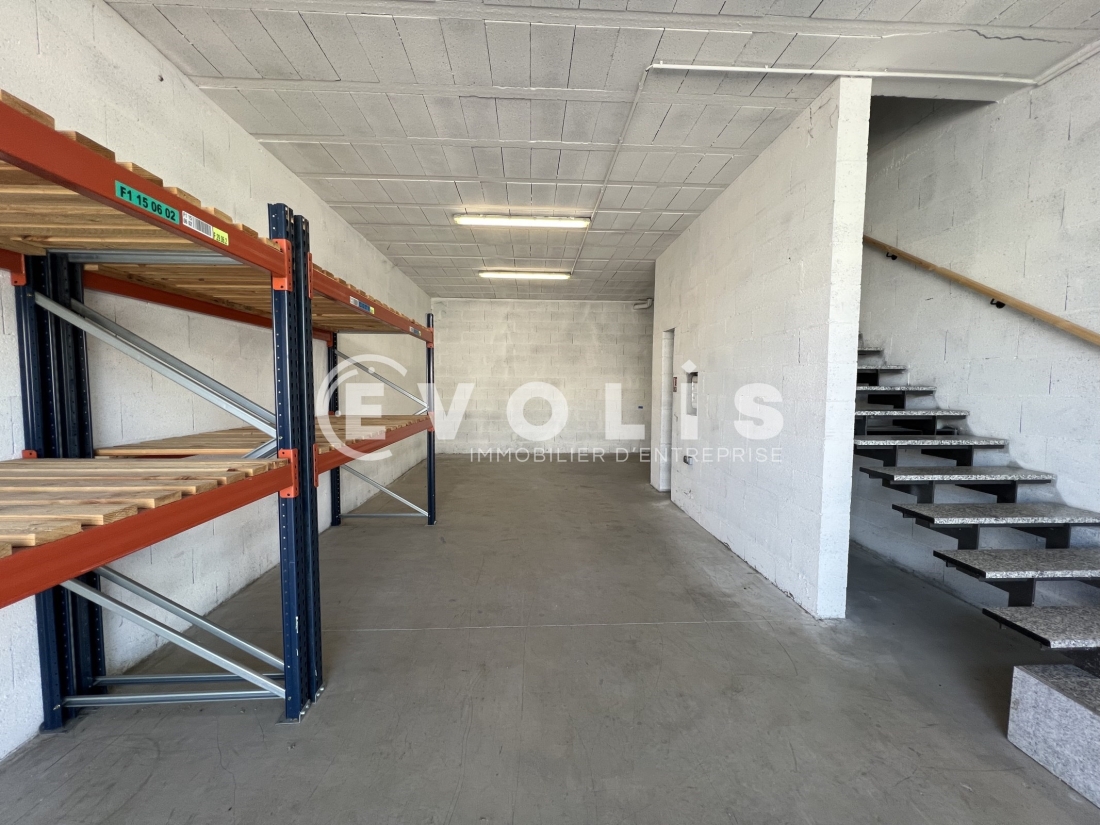 Photo 10 – location Entrepôts / activités	VENISSIEUX (69200)