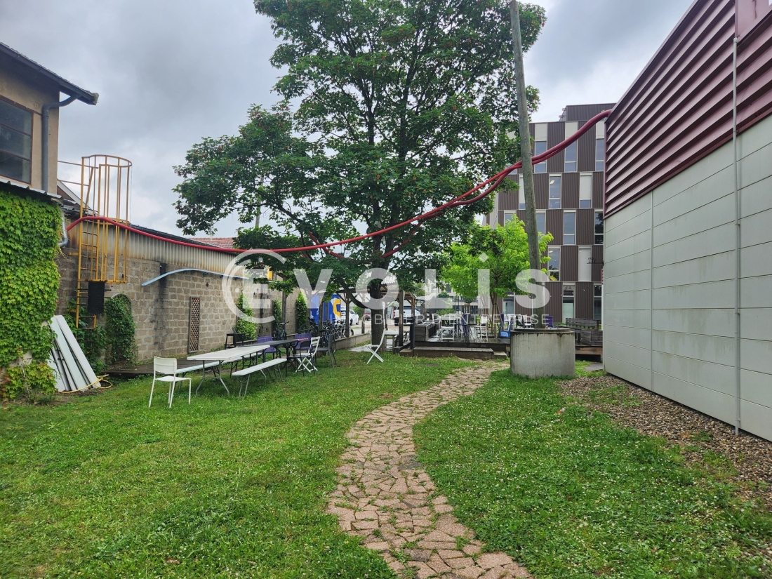 Photo 4 – location Entrepôts / activités	VILLEURBANNE (69100)