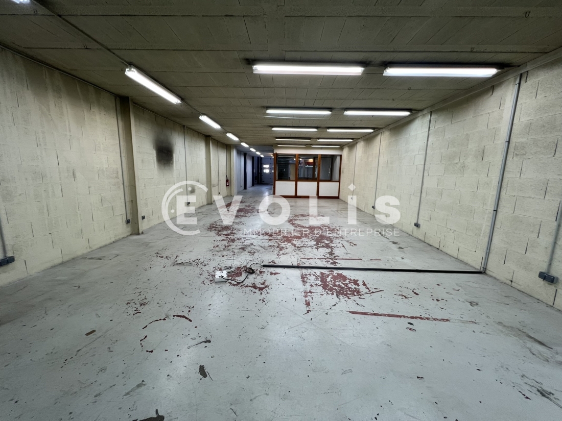 Photo 12 – location Entrepôts / activités	VENISSIEUX (69200)