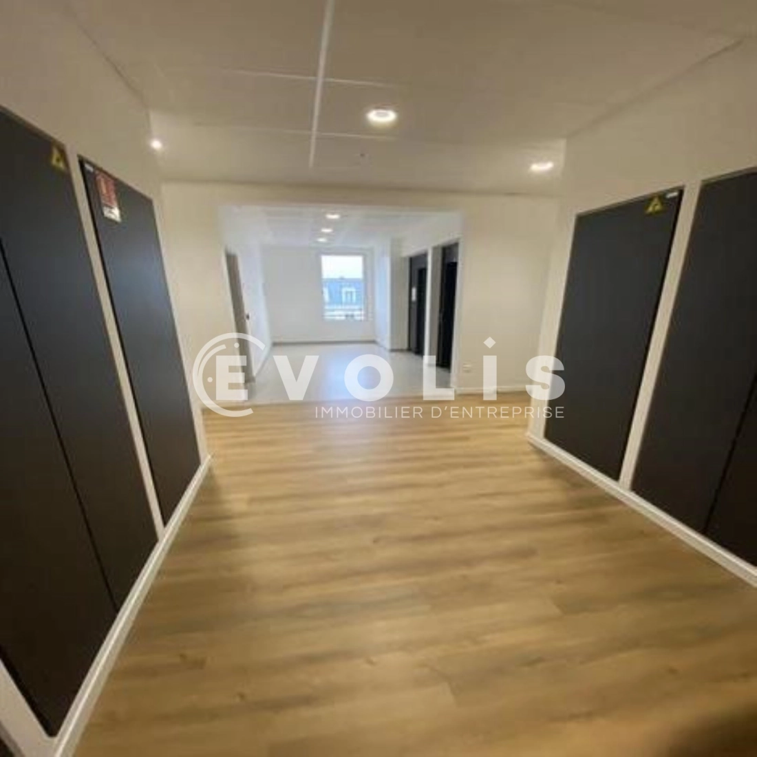 Photo 3 – location bureaux	CHESSY (77700)