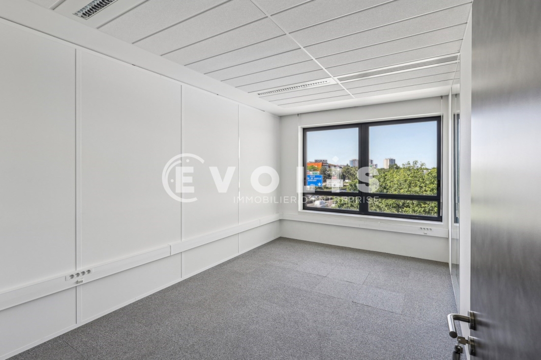 Photo 9 – location bureaux	ROSNY SOUS BOIS (93110)