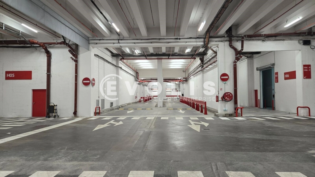 Photo 7 – location Entrepôts / activités	PARIS (75013)