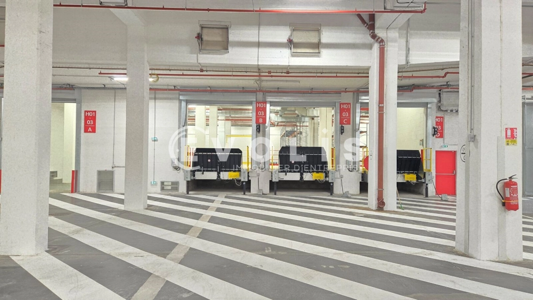 Photo 8 – location Entrepôts / activités	PARIS (75013)