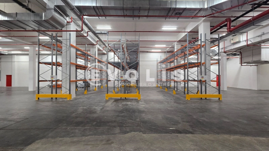 Photo 9 – location Entrepôts / activités	PARIS (75013)