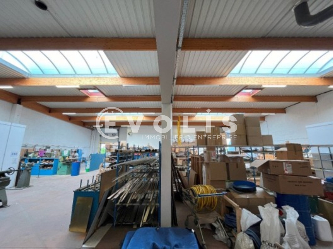 Photo 10 – location Entrepôts / activités	DECINES CHARPIEU (69150)