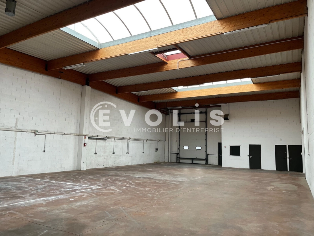 Photo 10 – location Entrepôts / activités	DECINES CHARPIEU (69150)