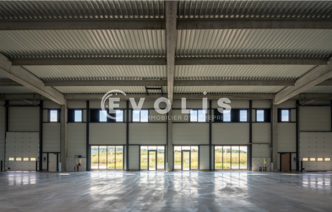 Photo 5 – location Entrepôts / activités	VILLEFONTAINE (38090)