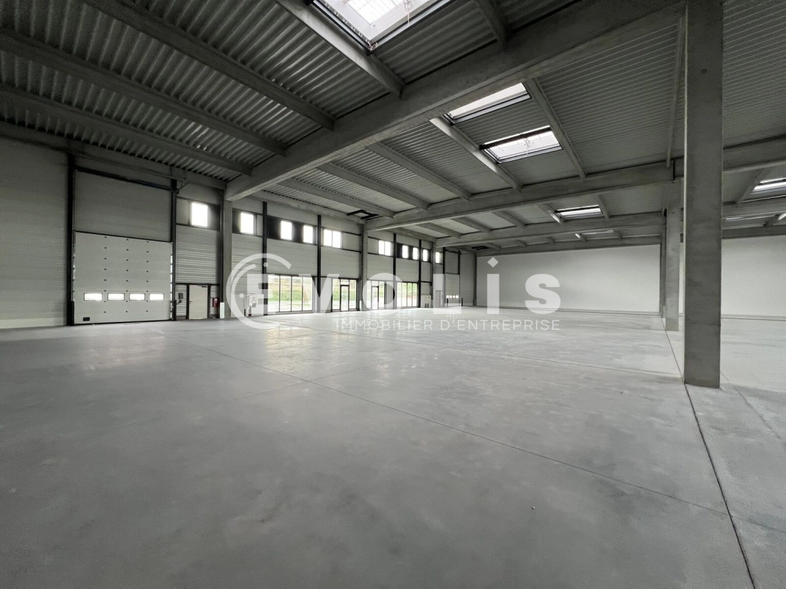 Photo 8 – location Entrepôts / activités	VILLEFONTAINE (38090)