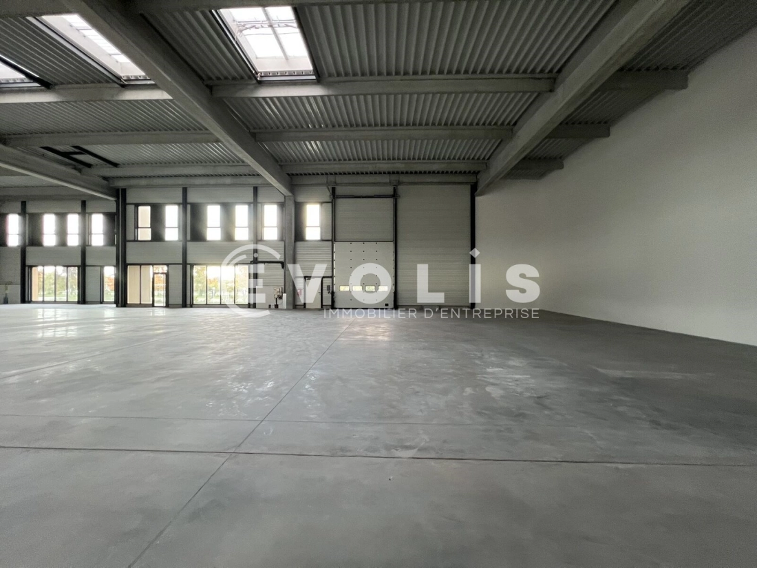 Photo 10 – location Entrepôts / activités	VILLEFONTAINE (38090)