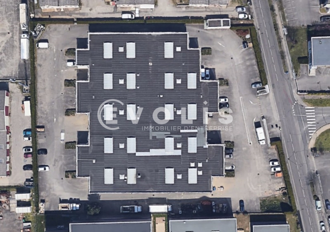 Photo 2 – location Entrepôts / activités	DECINES CHARPIEU (69150)