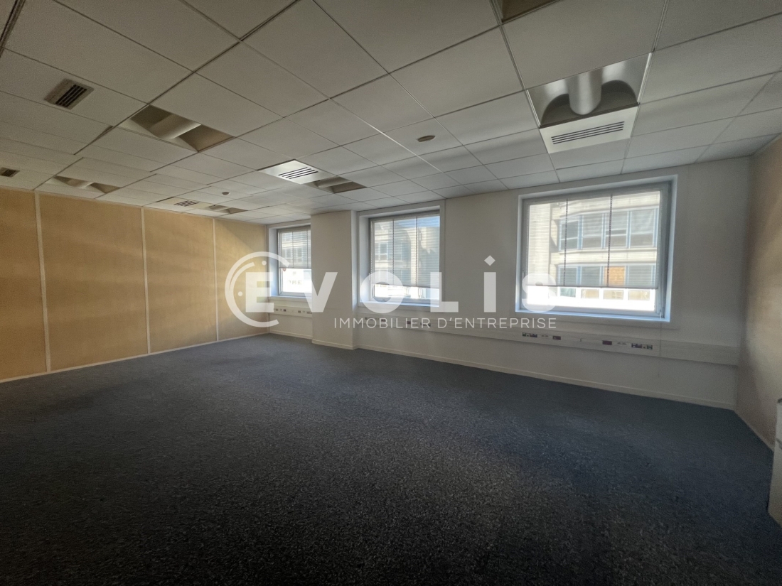 Photo 15 – location bureaux	NOISY LE GRAND (93160)