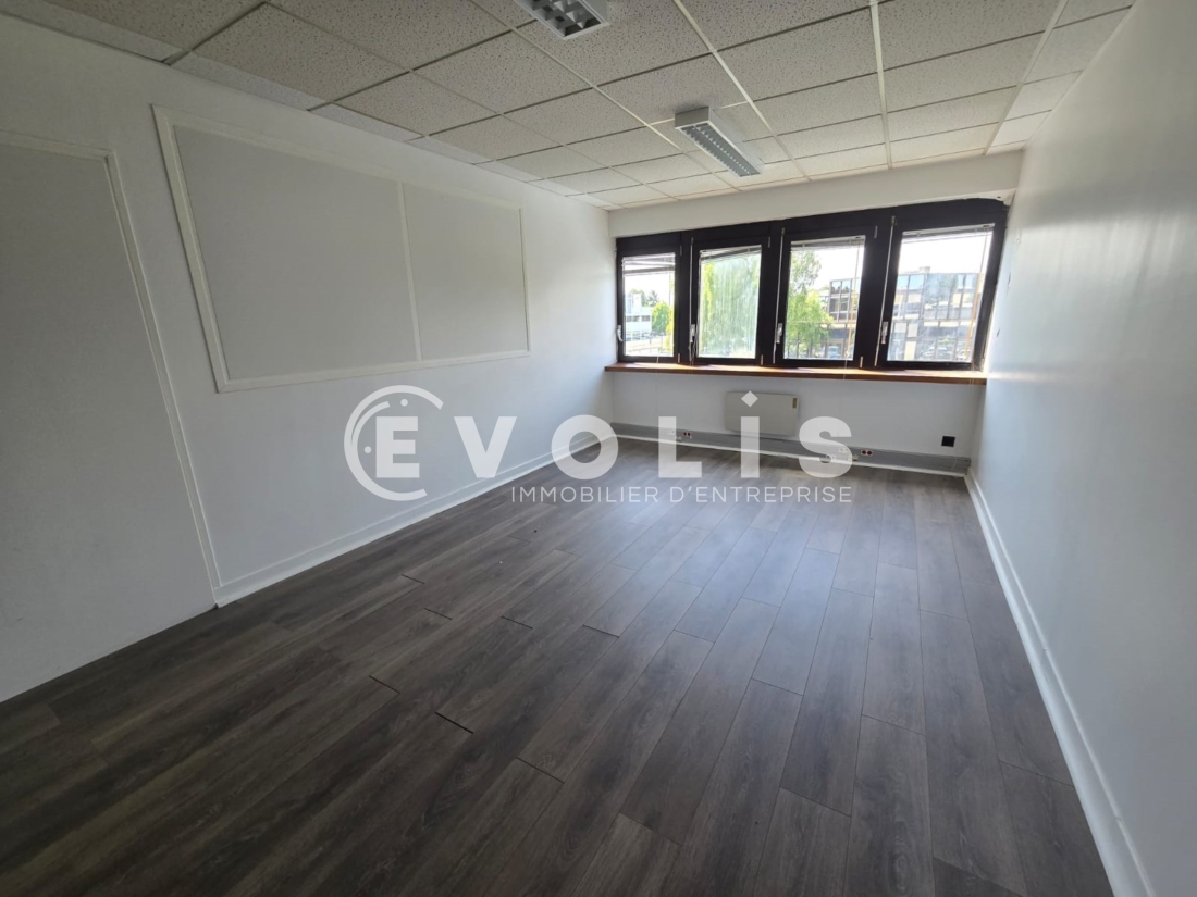 Photo 5 – location Entrepôts / activités	VILLEBON SUR YVETTE (91140)