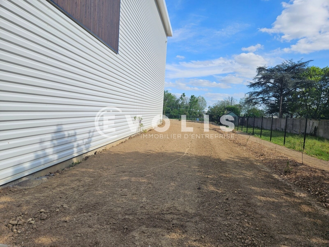 Photo 8 – vente Entrepôts / activités	OLLAINVILLE (91340)