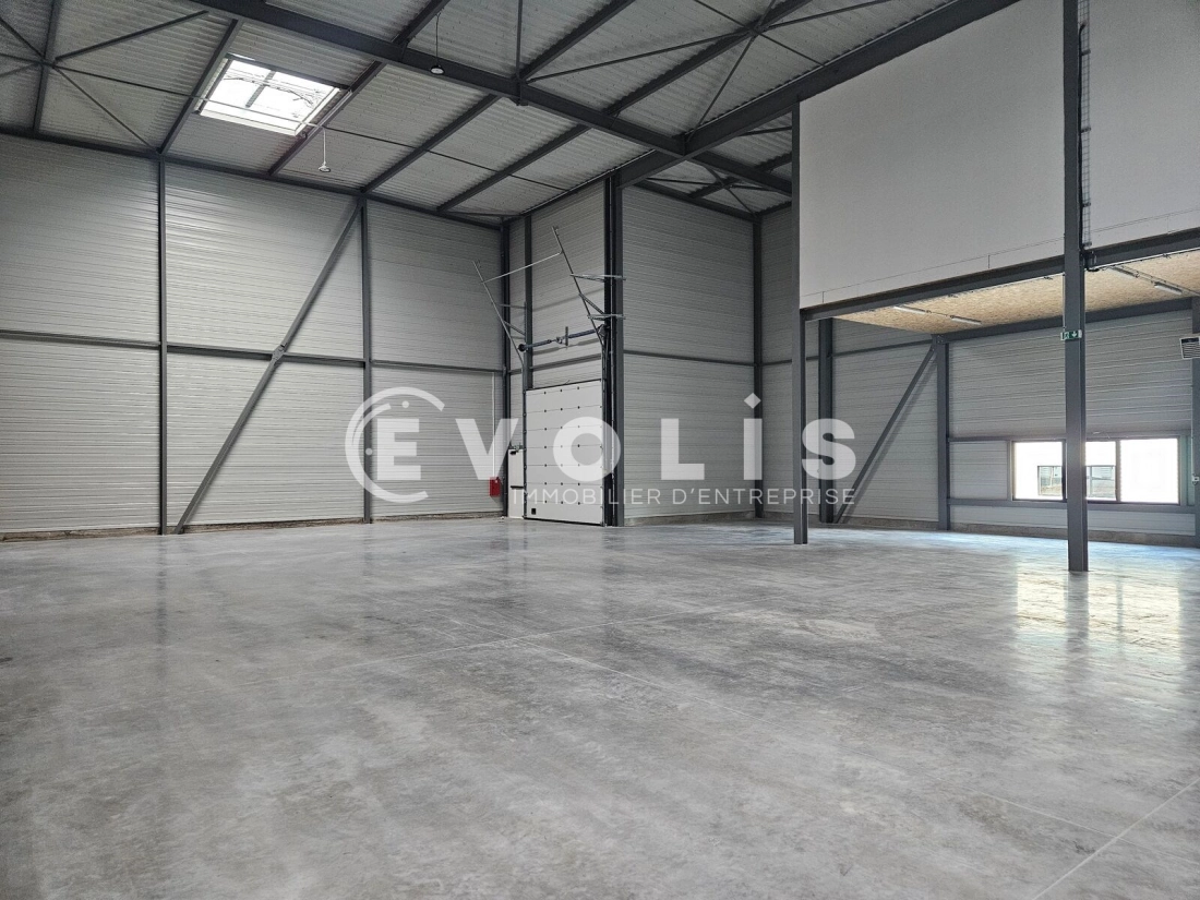 Photo 10 – vente Entrepôts / activités	OLLAINVILLE (91340)