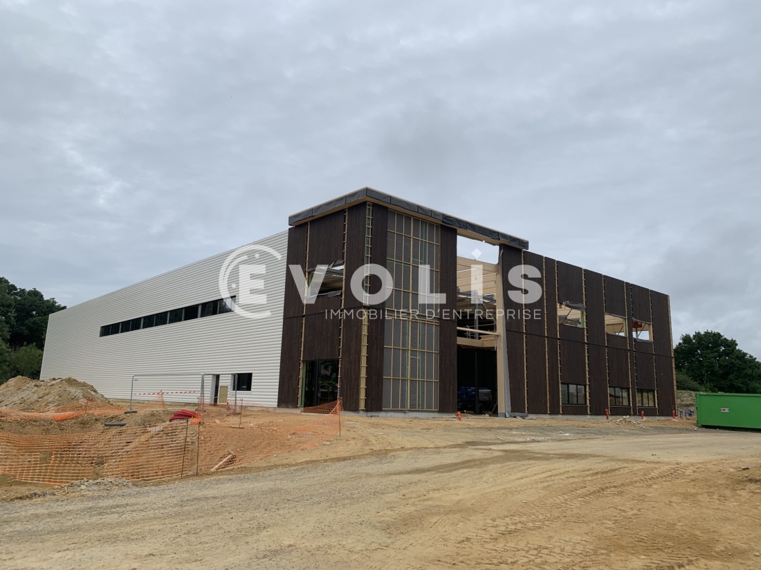 Photo 4 – vente Entrepôts / activités	OLLAINVILLE (91340)
