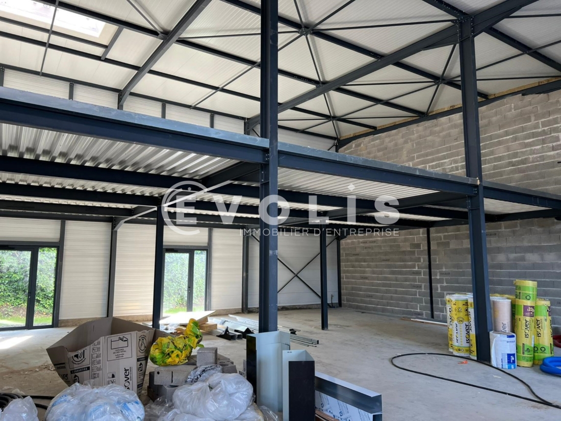Photo 5 – location Entrepôts / activités	TREVOUX (01600)