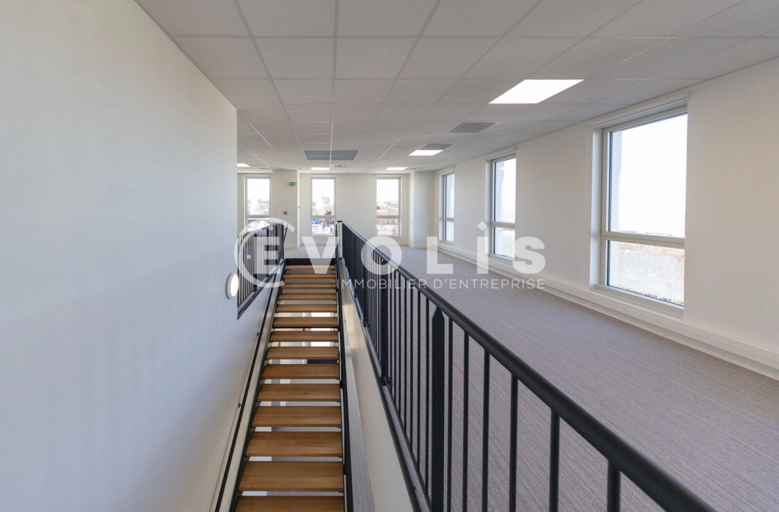 Photo 5 – location Entrepôts / activités	BONDY (93140)