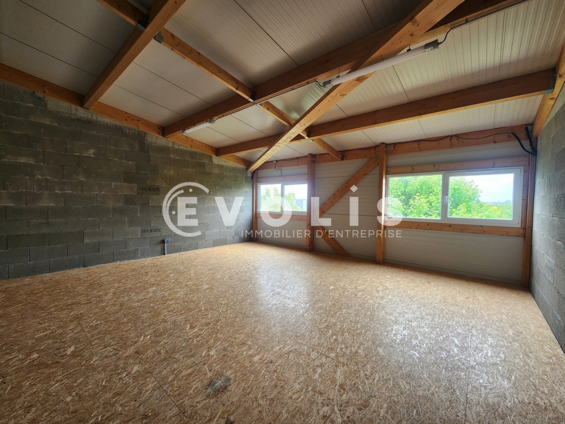 Photo 11 – location Entrepôts / activités	SAINT QUENTIN FALLAVIER (38070)