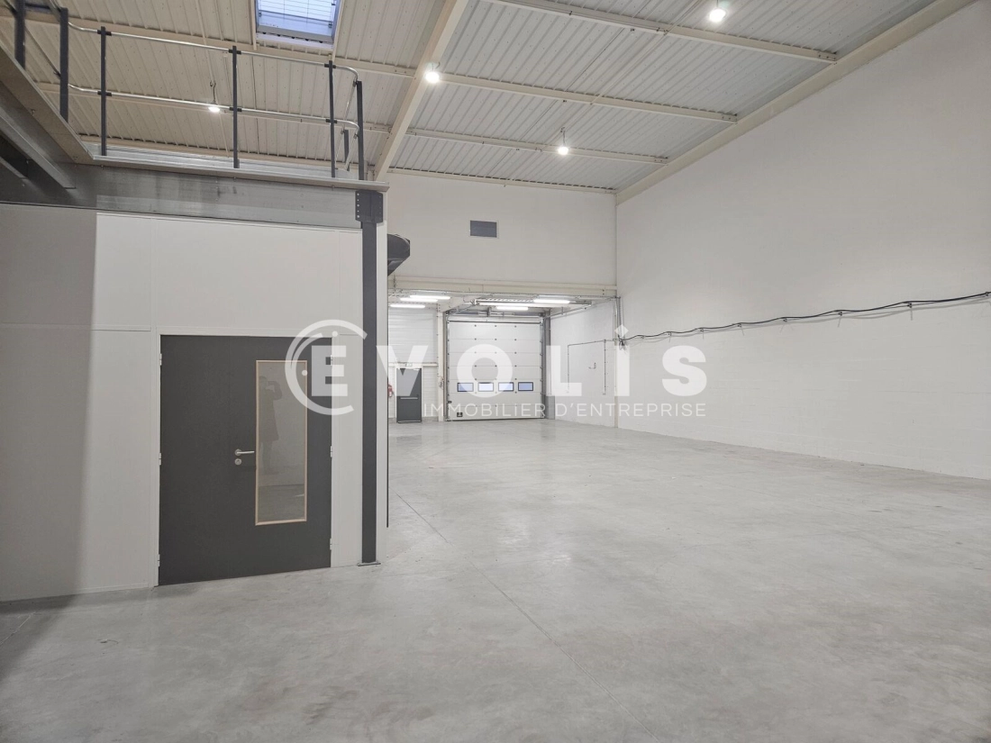 Photo 5 – location Entrepôts / activités	VILLEBON SUR YVETTE (91140)