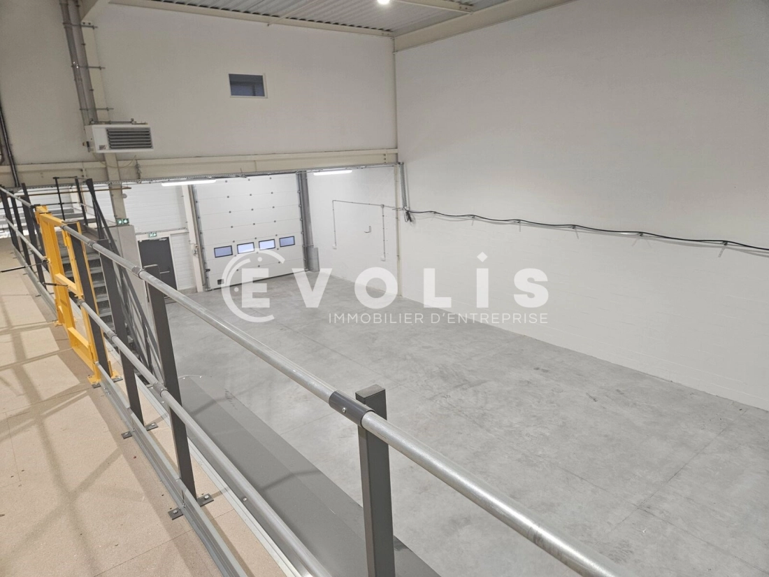 Photo 7 – location Entrepôts / activités	VILLEBON SUR YVETTE (91140)