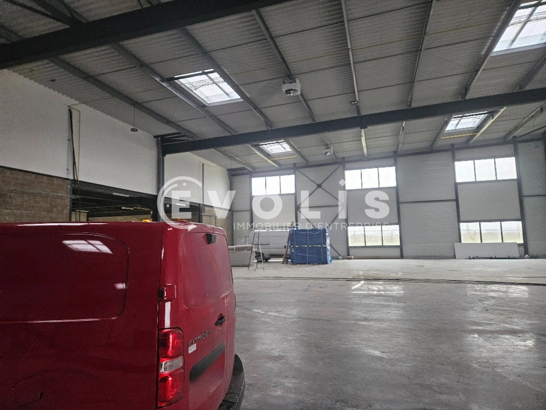 Photo 5 – vente Entrepôts / activités	VILLEBON SUR YVETTE (91140)