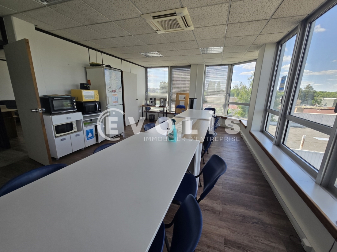 Photo 2 – location bureaux	LES ULIS (91940)