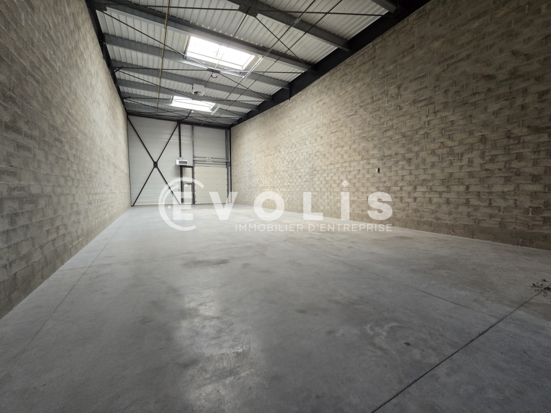 Photo 2 – location Entrepôts / activités	VILLEBON SUR YVETTE (91140)