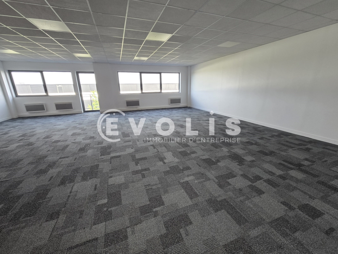 Photo 6 – location Entrepôts / activités	VILLEBON SUR YVETTE (91140)