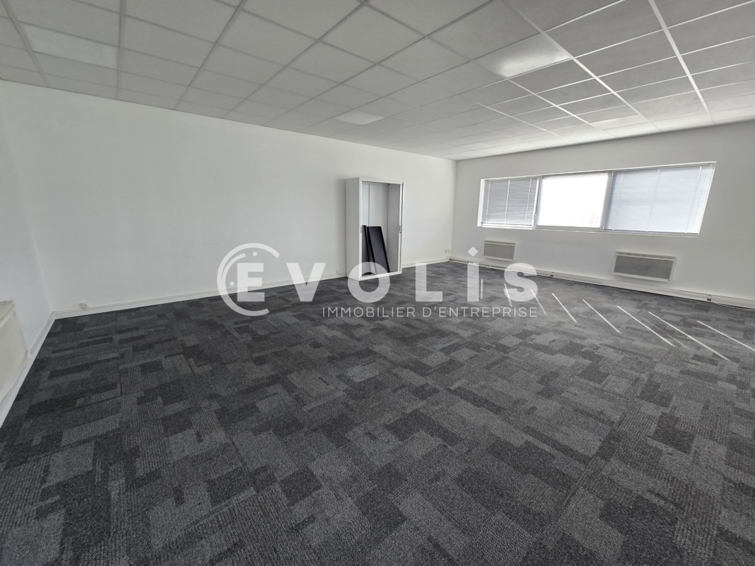 Photo 6 – location Entrepôts / activités	VILLEBON SUR YVETTE (91140)