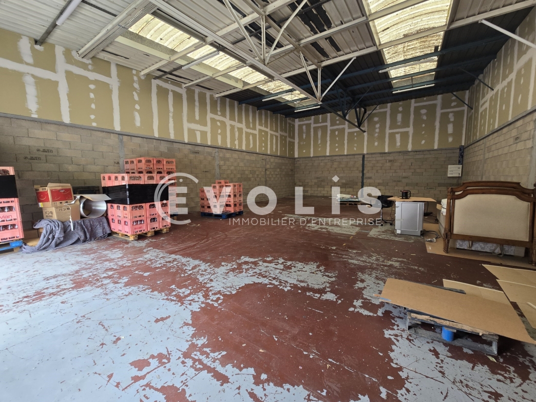 Photo 3 – location Entrepôts / activités	VILLEBON SUR YVETTE (91140)