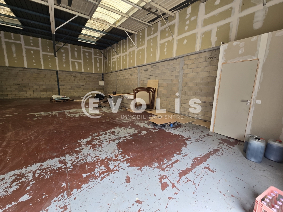 Photo 6 – location Entrepôts / activités	VILLEBON SUR YVETTE (91140)