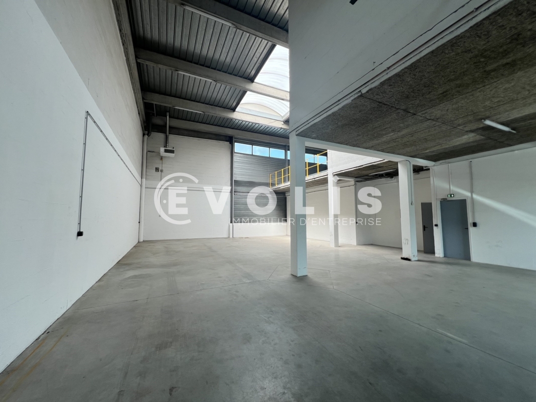 Photo 4 – location Entrepôts / activités	VALENTON (94460)