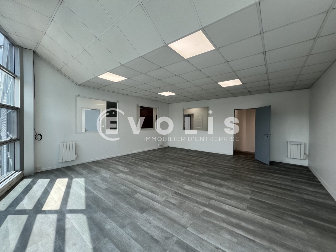Photo 12 – location Entrepôts / activités	VALENTON (94460)
