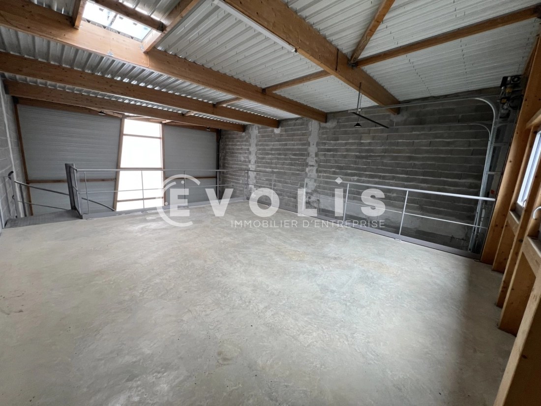 Photo 14 – vente Entrepôts / activités	SAINT VULBAS (01150)